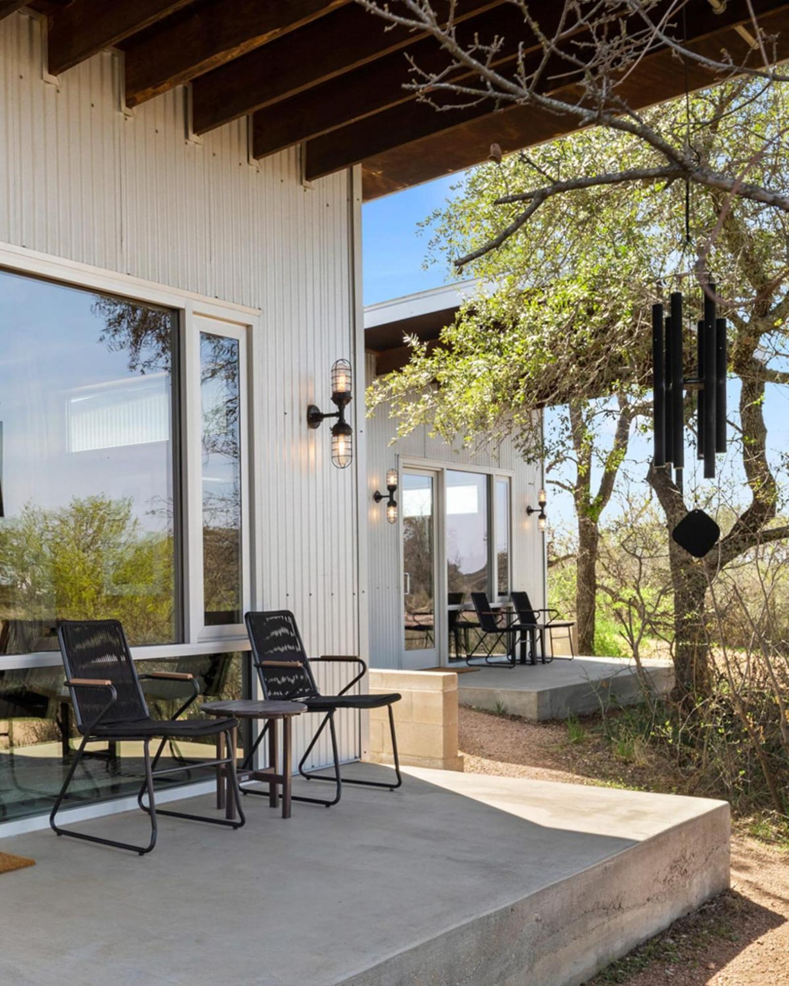 Lazo House - Riverfront With Overlooking Llano River מראה חיצוני תמונה