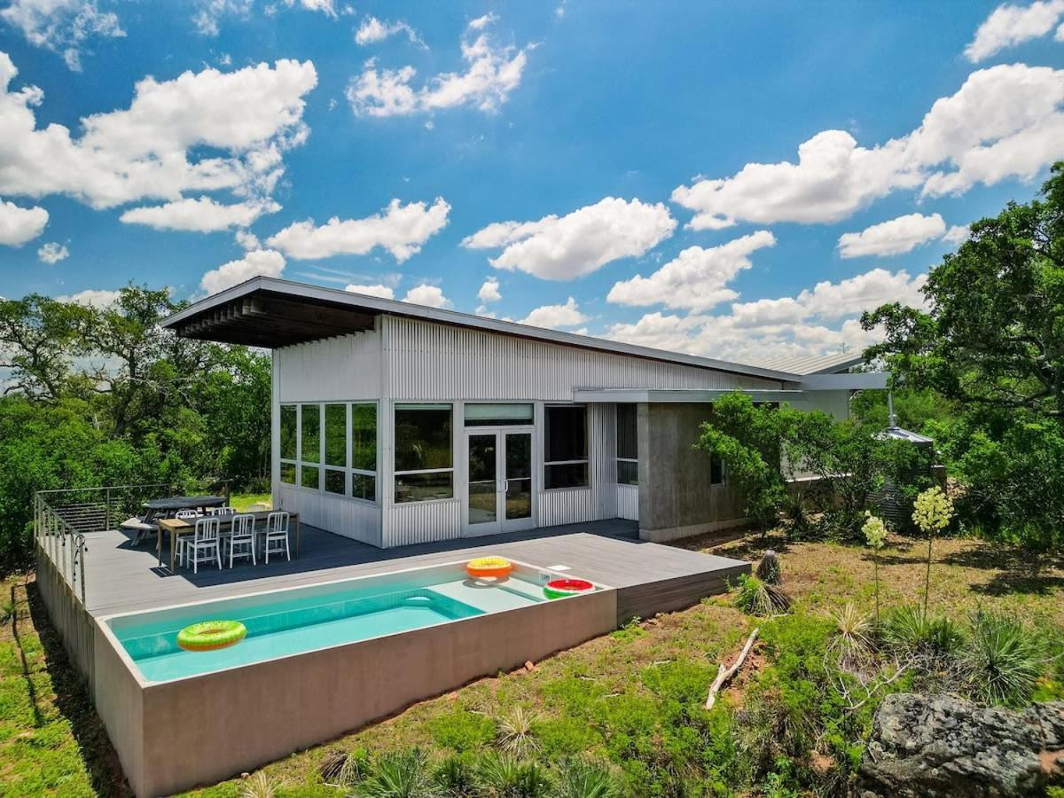 Lazo House - Riverfront With Overlooking Llano River מראה חיצוני תמונה